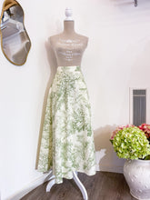 Load image into Gallery viewer, Tailored skirt - Toile de Jouy green - PREORDER