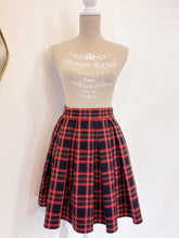 Load image into Gallery viewer, Minigonna a pieghe tartan - Taglia 40