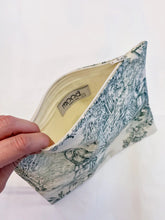 Load image into Gallery viewer, Pochette Toile de Jouy