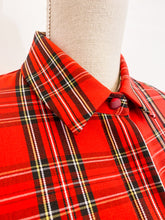 Carica l&#39;immagine nel visualizzatore di Gallery, Chemisier Royal Stuart tartan - Taglia 44