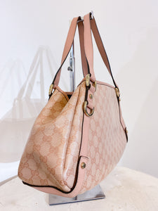 Crystal Pelham Tote bag