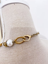 Load image into Gallery viewer, Vintage necklace