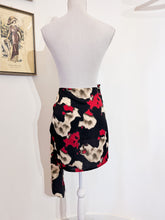 Load image into Gallery viewer, Miniskirt - Size XS